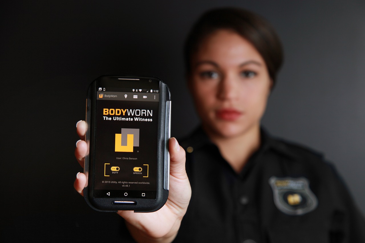 bodyworn-794100_1280.jpeg