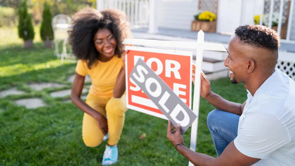 6 First-Time Homebuyer Tips for Gen Z, According to Real Estate Experts