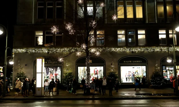 Job seekers show increased interest in part-time seasonal work, especially in retail