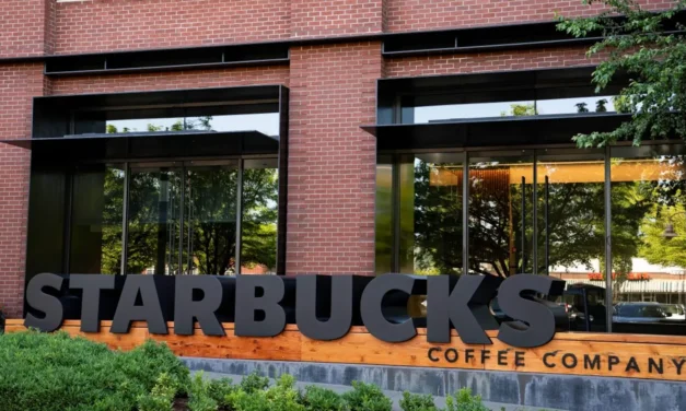 Starbucks US sales down as traffic nosedives