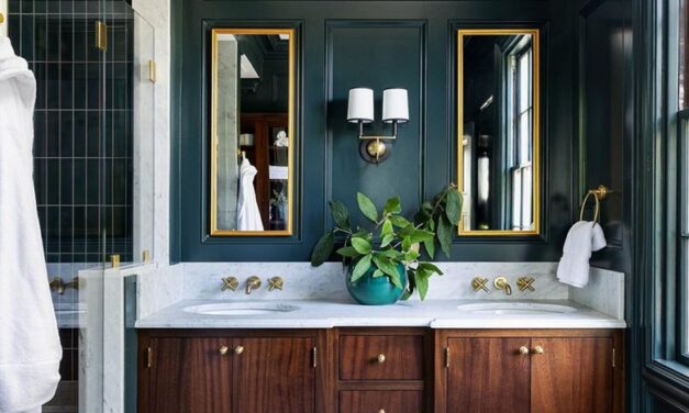 5 Moody Bathroom Trends Turning Up the Drama This Winter
