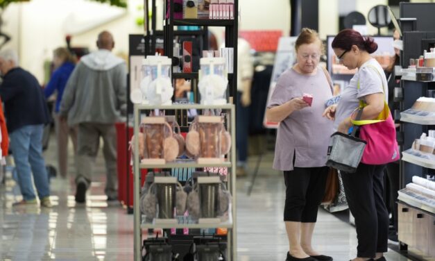 Retail Sales Rise in October as Consumer Spending Stays Strong