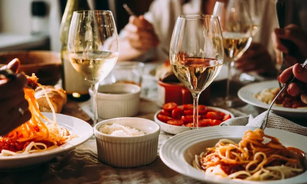 10 Restaurant Trends You’ll See In 2025