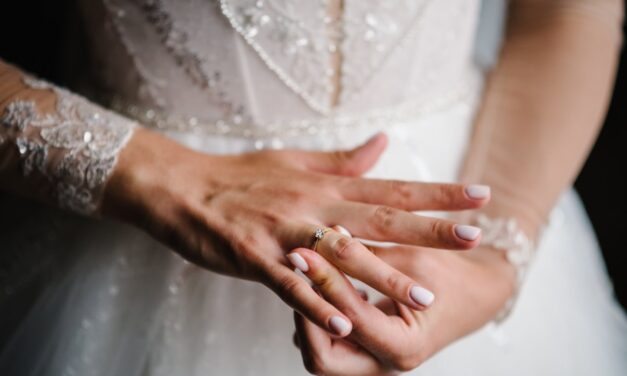 Engagement Ring ‘Hot Takes’ From Industry Expert Go Viral
