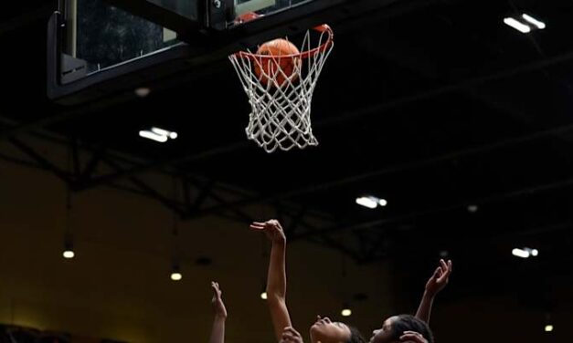 The Changing Game: How Tech is Transforming Sports Entertainment