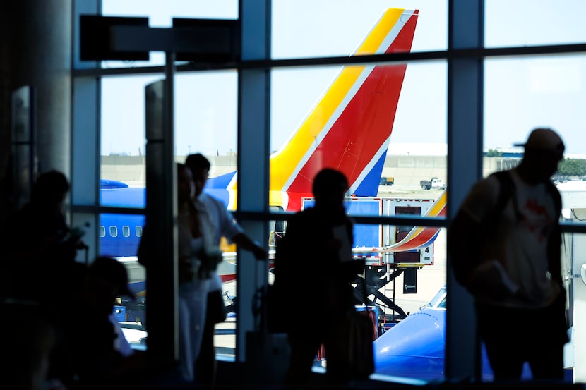 Southwest Airlines gets revenue boost on leisure travel, but labor costs weigh on outlook