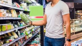 Man-at-supermarket-GettyImages-693280398_KSedit_FT.jpeg