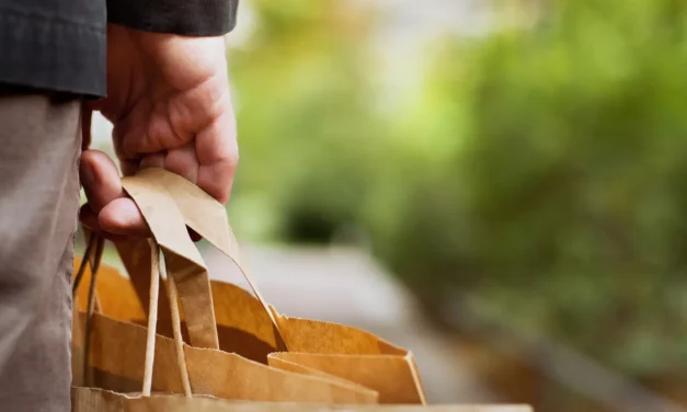 Consumer spending forecast to grow 3.1% this year