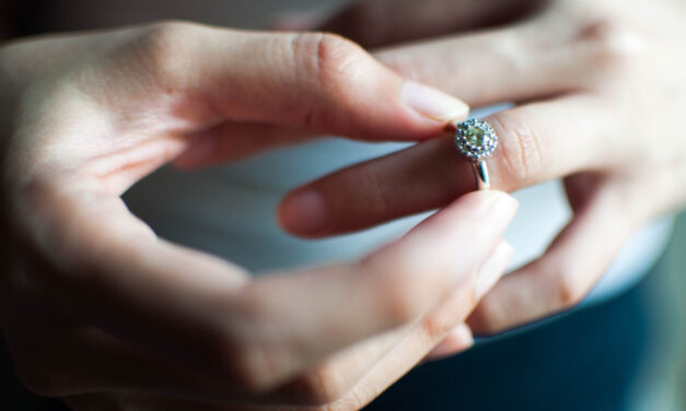 The 4 Best ‘Fairytale’ Engagement Ring Styles for 2025, According to a Celebrity Jewelry Designer