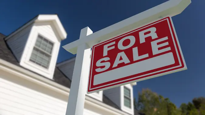 Real Estate Experts: These 5 Factors Will Influence How Long It Takes To Sell a Home in 2025