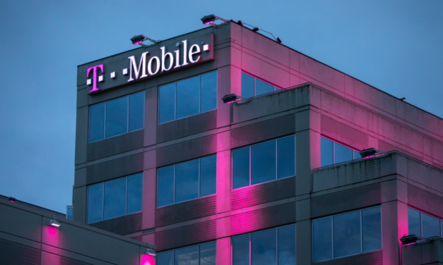 T-Mobile Is Expanding Its Starlink Beta to iPhones and Pixels
