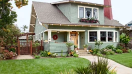 house-landscaping-9f3e50fc-1d69220321374713b1073a511053eb0c.webp