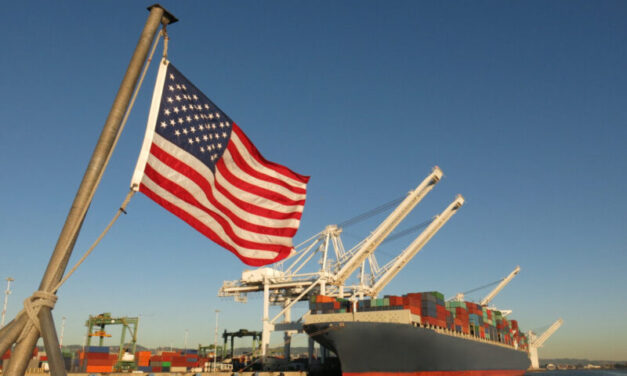 US retail inventories continue to rise sharply