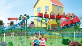 Daddy_Pig_s_Rollercoaster_Peppa_Pig_Theme_Park.jpeg