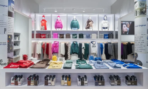Old Navy, Gap lead comeback as Athleta drags