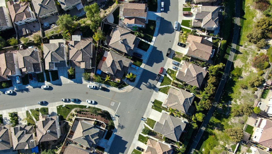 Mortgage Rates Fall Again in Good News for Homebuyers as Spring Begins