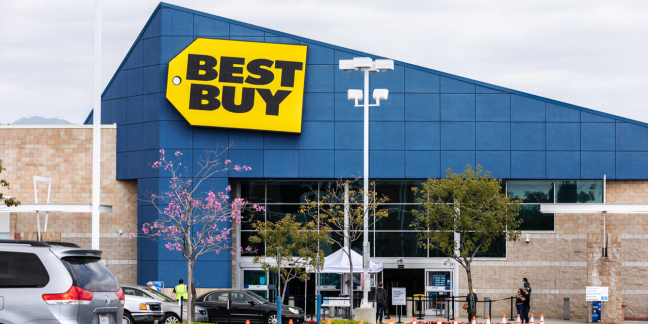Best Buy online sales rise 2.6% in Q4