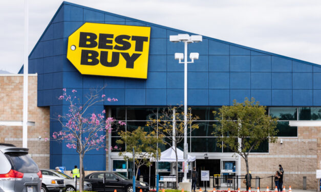 Best Buy online sales rise 2.6% in Q4