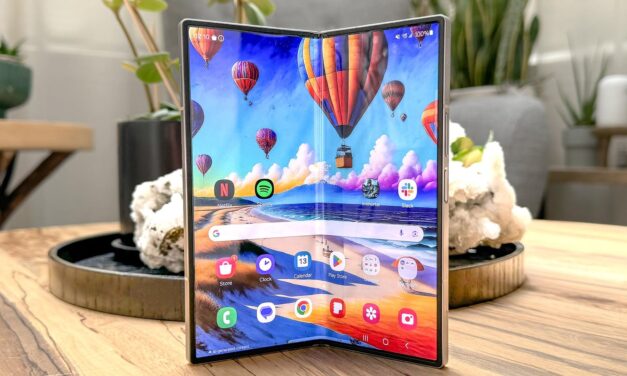 Samsung just killed the crease with this breakthrough foldable phone display