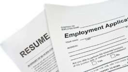 Job-Application-vs.-The-Resume