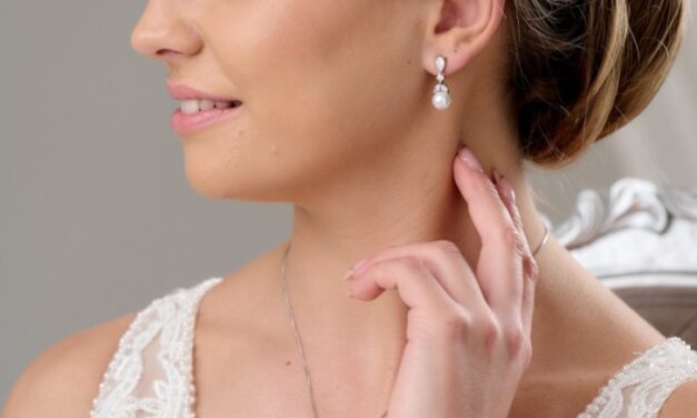 Jewelry Retailers Win Big with Bridal & Birthstones