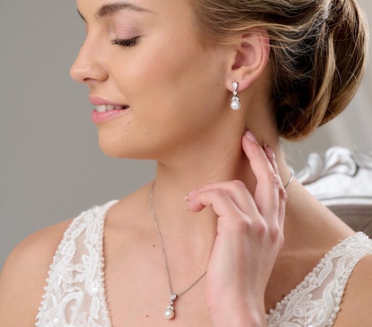 Jewelry Retailers Win Big with Bridal & Birthstones