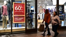 Clothing Rentals Surge Amid Tariff Fears and Retail Shifts clothesshopping