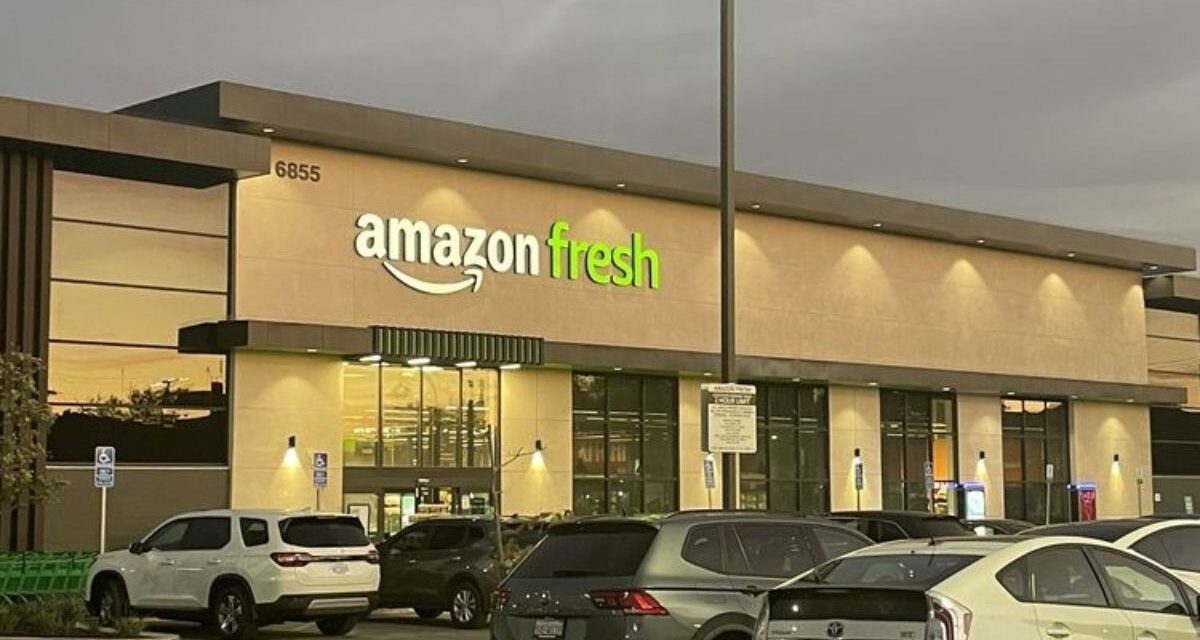 8 Major Grocery Chains That Closed Dozens of Stores in 2025