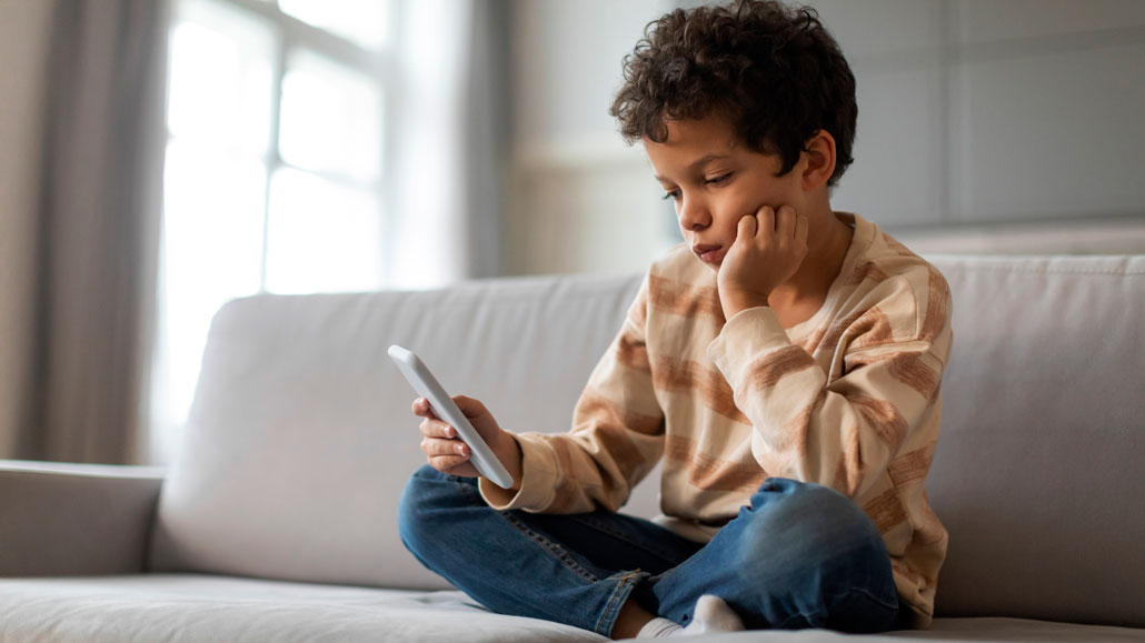 New study links early smartphone ownership to health risks
