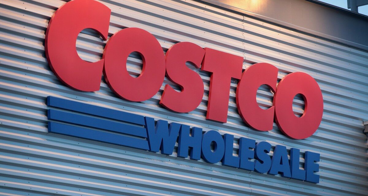 How Retail Giants Are Embracing Digital Shopping Trends