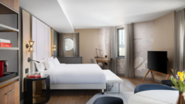 guest-room-at-nh-collection-new-york-Madison-avenue-source-minor-international.webp
