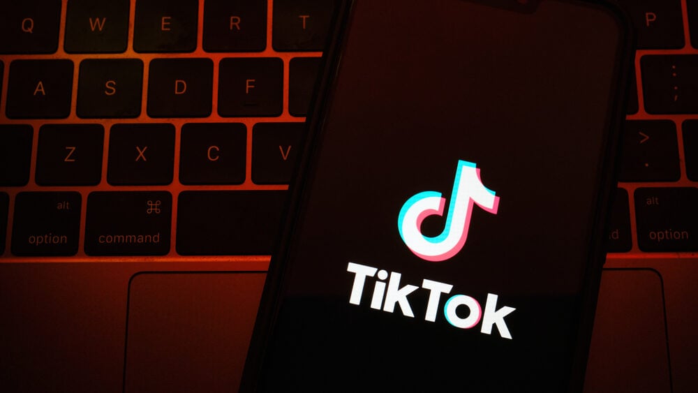 TikTok tests letting users stream full songs through Apple Music without leaving the app – Music Business Worldwide