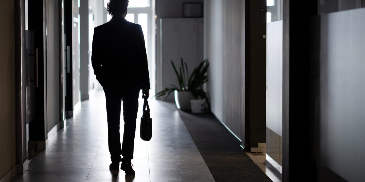 Top earners are more afraid for their employment than lower income as AI threat increases