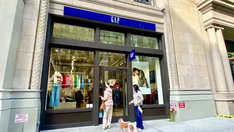 Will Gap’s new loyalty program meet the moment? | Retail Dive
