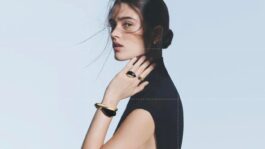 4 Defining Jewelry Trends In 2026—From Bold Florals To Stacking 0x0.jpg