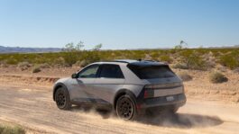 2026-insideevs-breakthrough-awards-editor-s-choice-hyundai-ioniq-5.jpg 2026-insideevs-breakthrough-awards-editor-s-choice-hyundai-ioniq-5.jpg