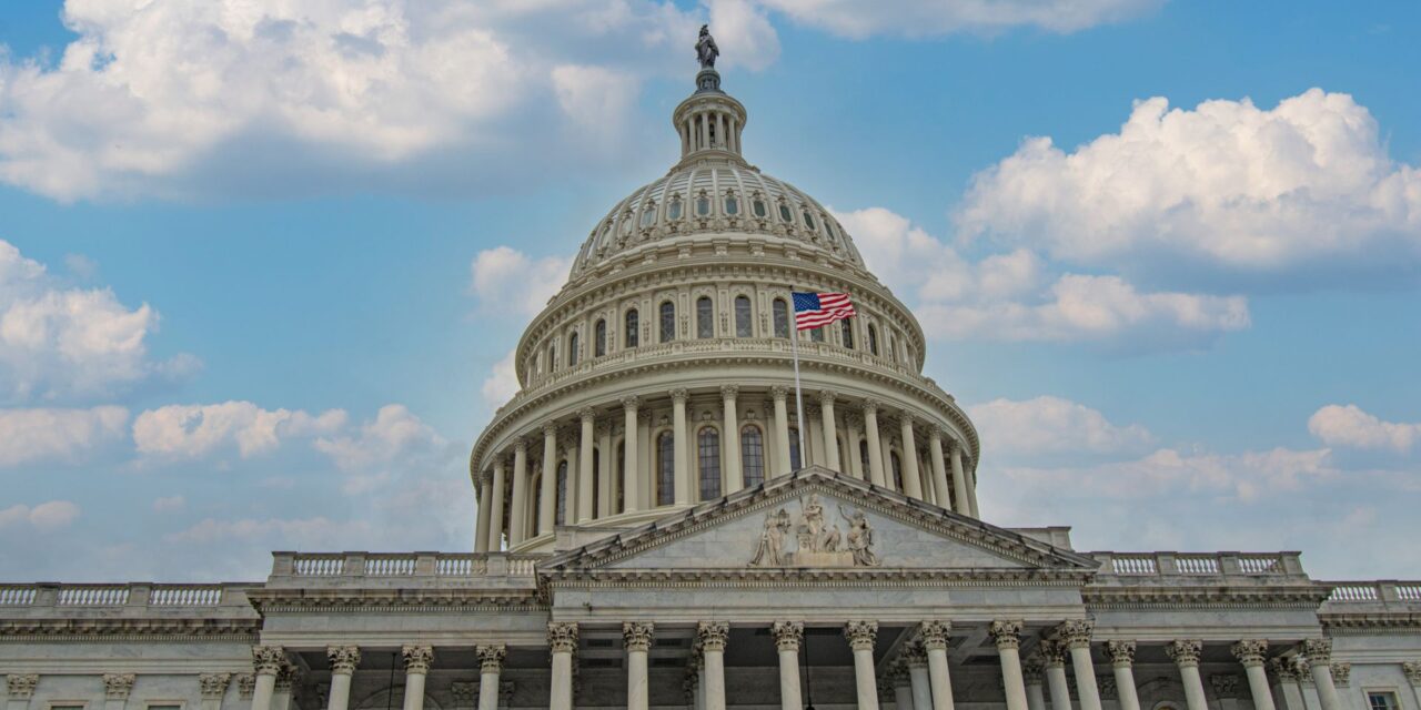 Lawmakers reintroduce bill barring PBMs from owning pharmacies