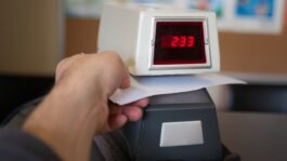 SB7-instant-income-access-time-clock-1.jpg