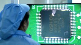 auto-components-chips.jpg