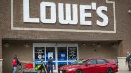 large_lowe_logo_resized_jpg_b9cb8f6035.webp