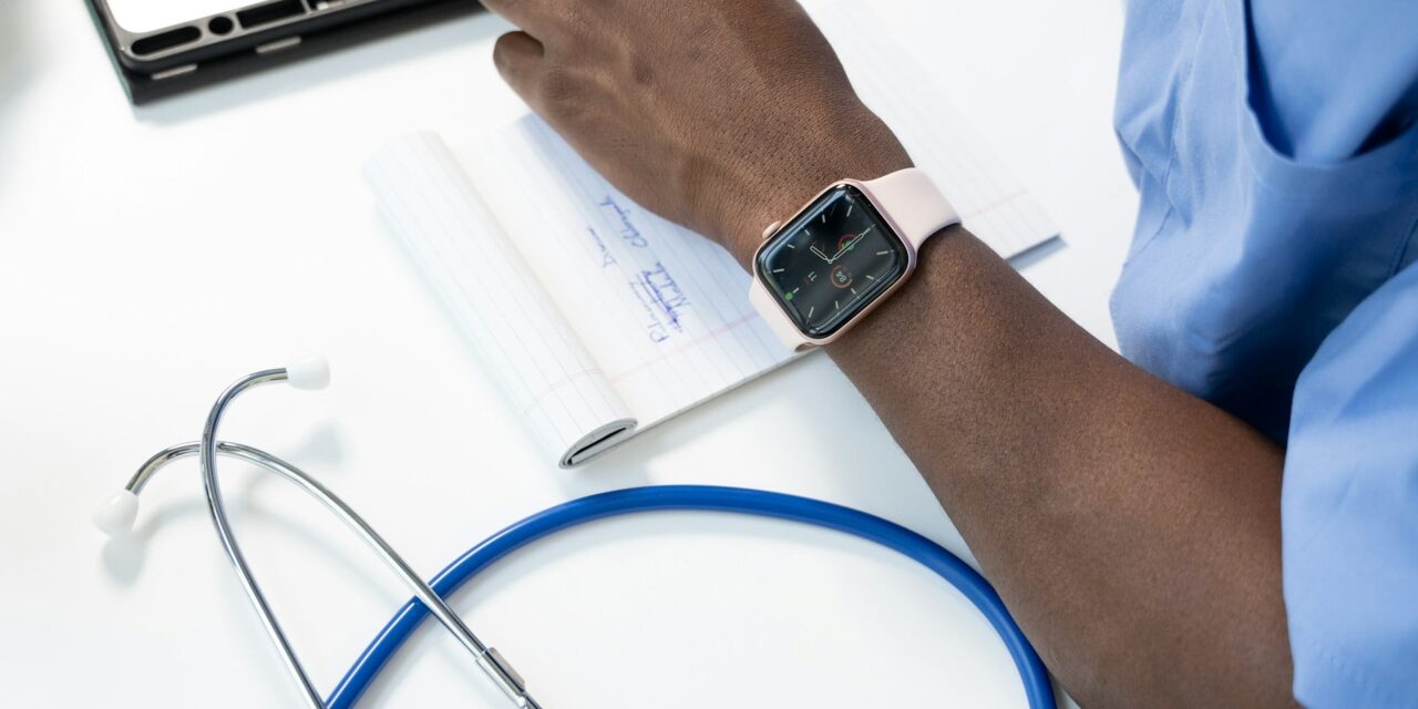 Survey examines wearable trends among US adults