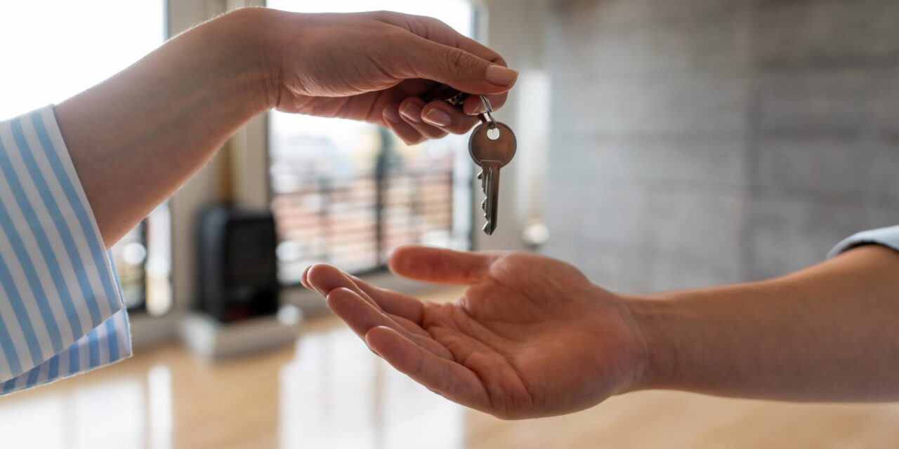 Homes are selling below asking in 38 of the 50 biggest U.S. cities