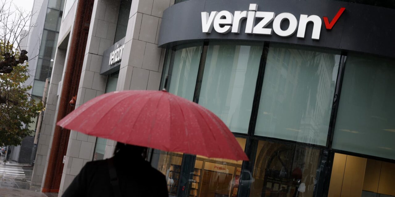 Verizon mobile service restored after outage for thousands of customers