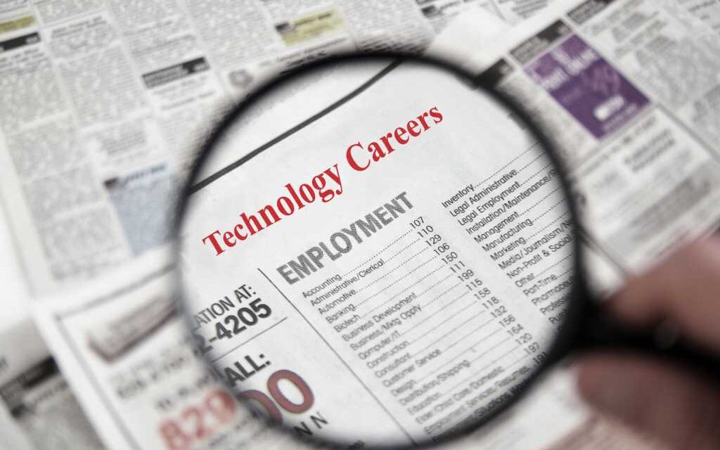 Tech sector adds jobs, defies overall US job market decline – Computerworld