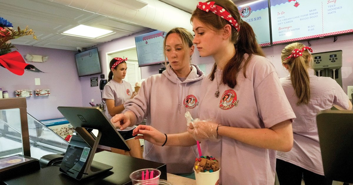 Is teen summer employment in the U.S. rebounding after a long fade? | Pew Research Center