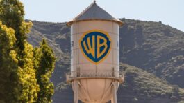 Writers Guild of America seeks to block Paramount’s buyout of Warner in latest merger challenge Warner_Bros_693_3_e612fe-1.jpg