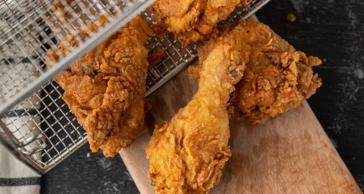 Classic fried chicken chain closes over 300 restaurants – TheStreet