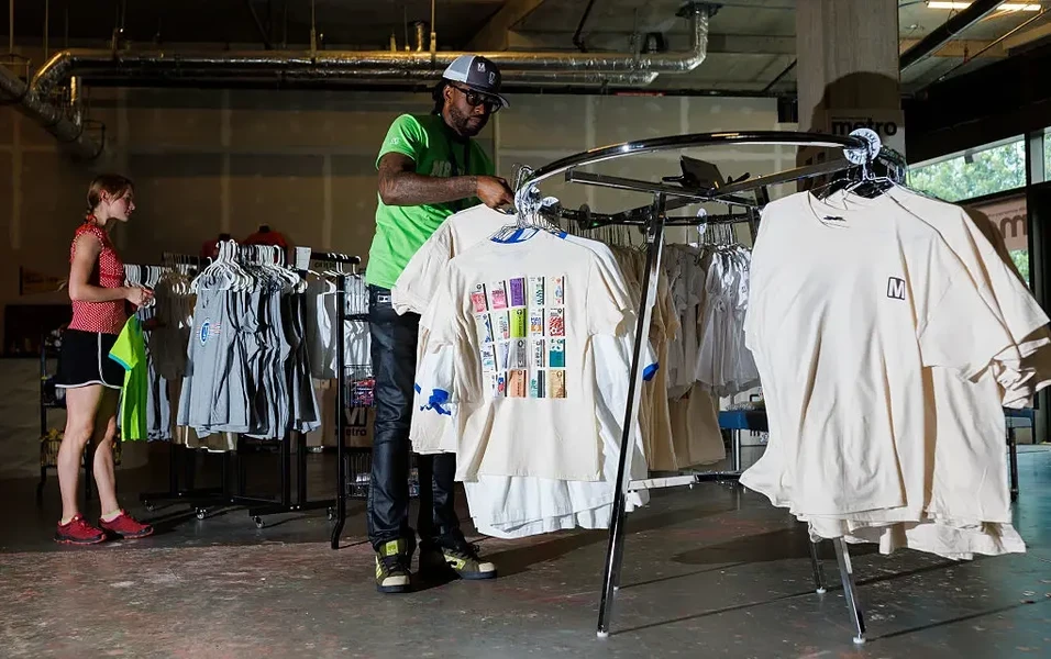 June retail sales rise on apparel and early school shopping