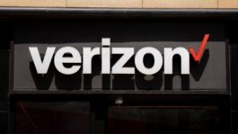 Verizon Moves To Retire Copper Landlines Across US, Sparking Concerns | PCMag 05dACqU1p0mx3KtwTOBCi5H-1.fit_lim.size_1200x630.v1789738174