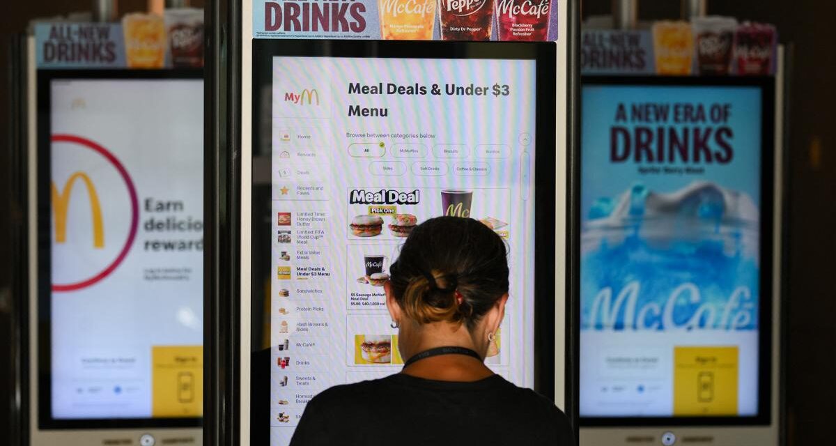 Fast food chains are bringing back human cashiers amid digital ordering complaints